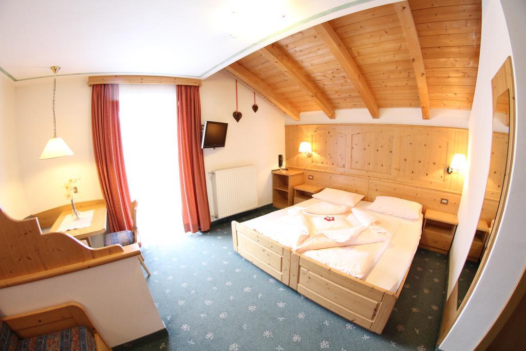 Hotel Val Selva di Val Gardena Oda fotoğraf