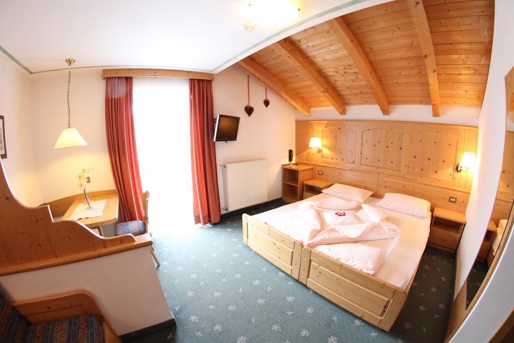 Hotel Val Selva di Val Gardena Oda fotoğraf
